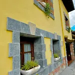 Nyaraló Nasares *